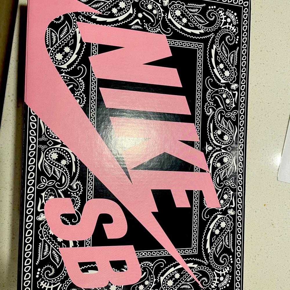Nike SB low Travis Scott Special  Box rare